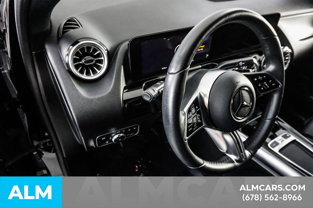 Used 2025 Black Mercedes-Benz GLA 250 image 34