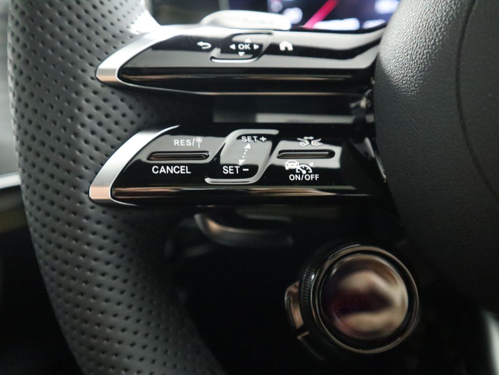 Thumbnail: 2026 Mercedes-Benz AMG GT - 12