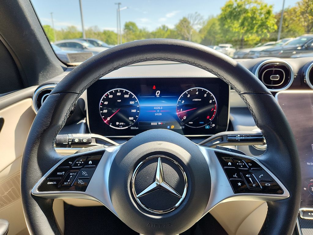 Thumbnail: 2024 Mercedes-Benz GLC - 18