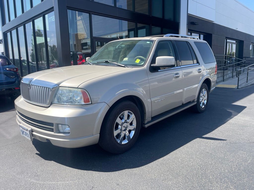 2005 Lincoln Navigator 