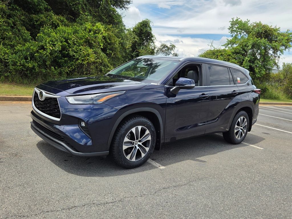Used 2024 Toyota Highlander SUV