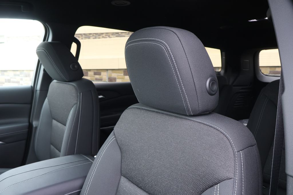 Thumbnail: 2026 Chevrolet Traverse - 15