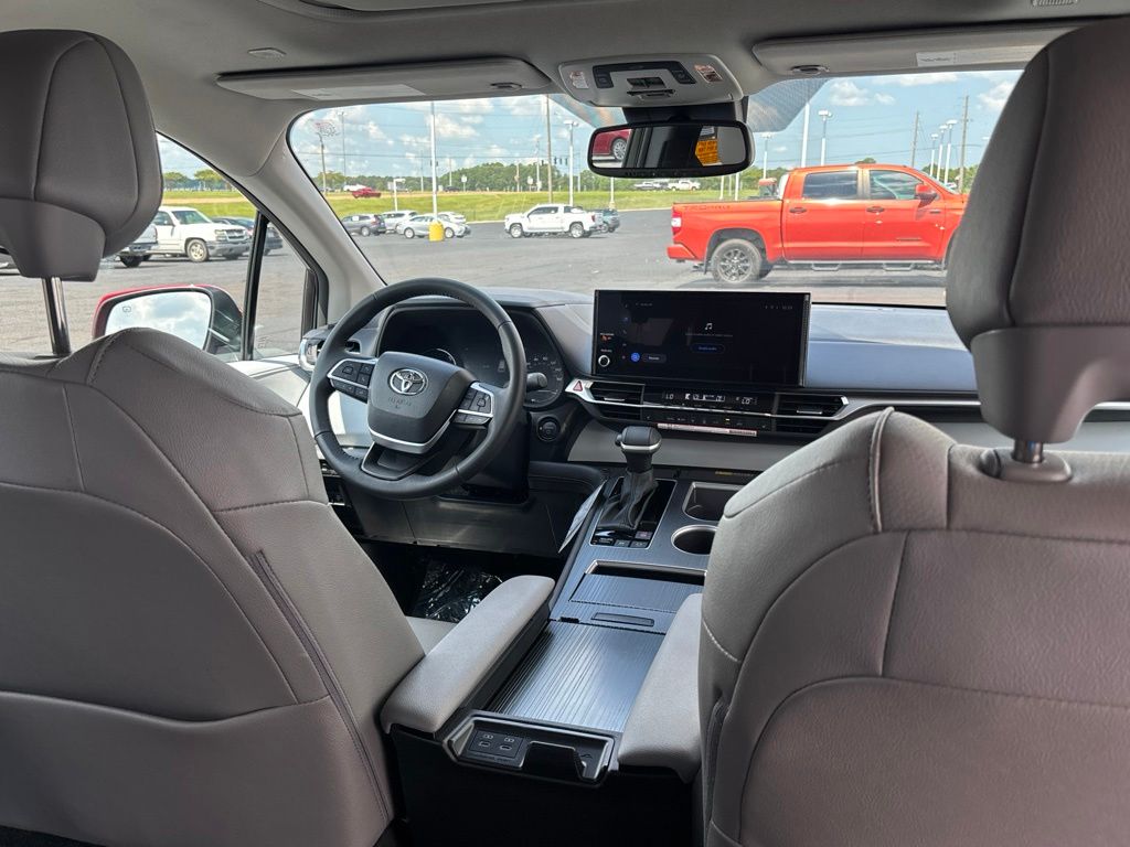 Used 2026 Toyota Sienna Van