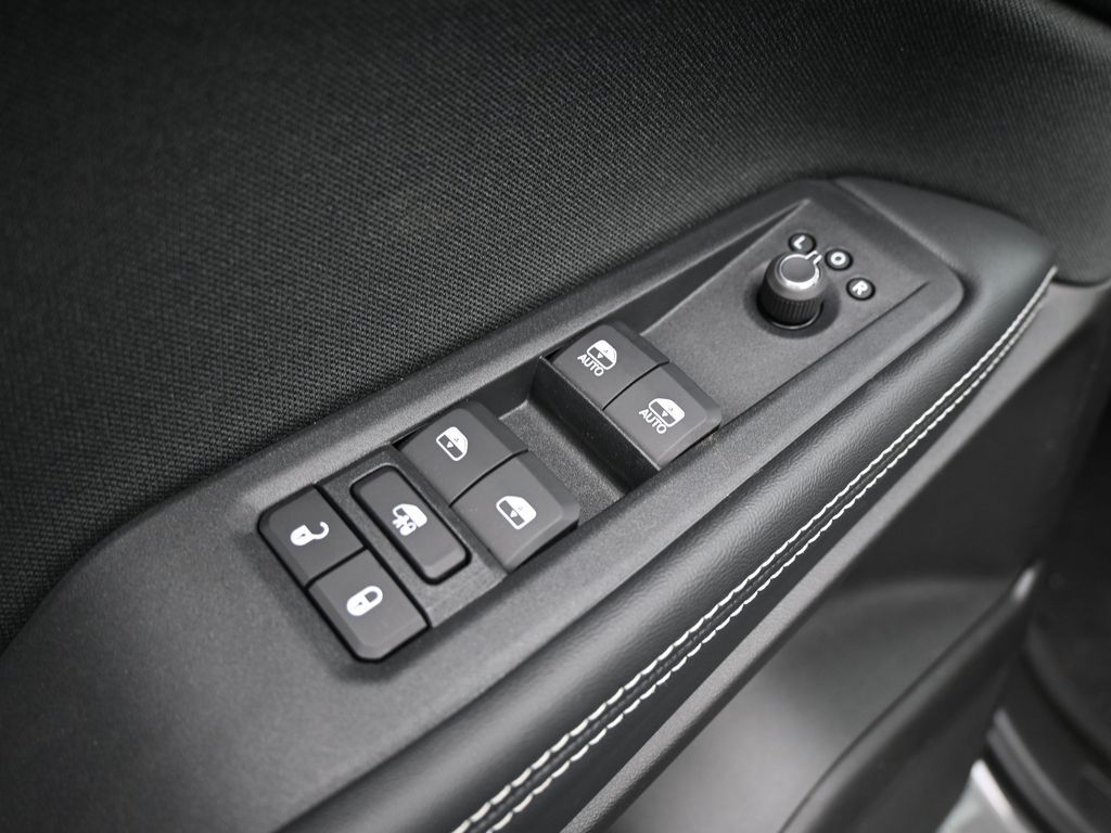 New 2026 Sting-Gray Clearcoat Jeep Laredo image 23