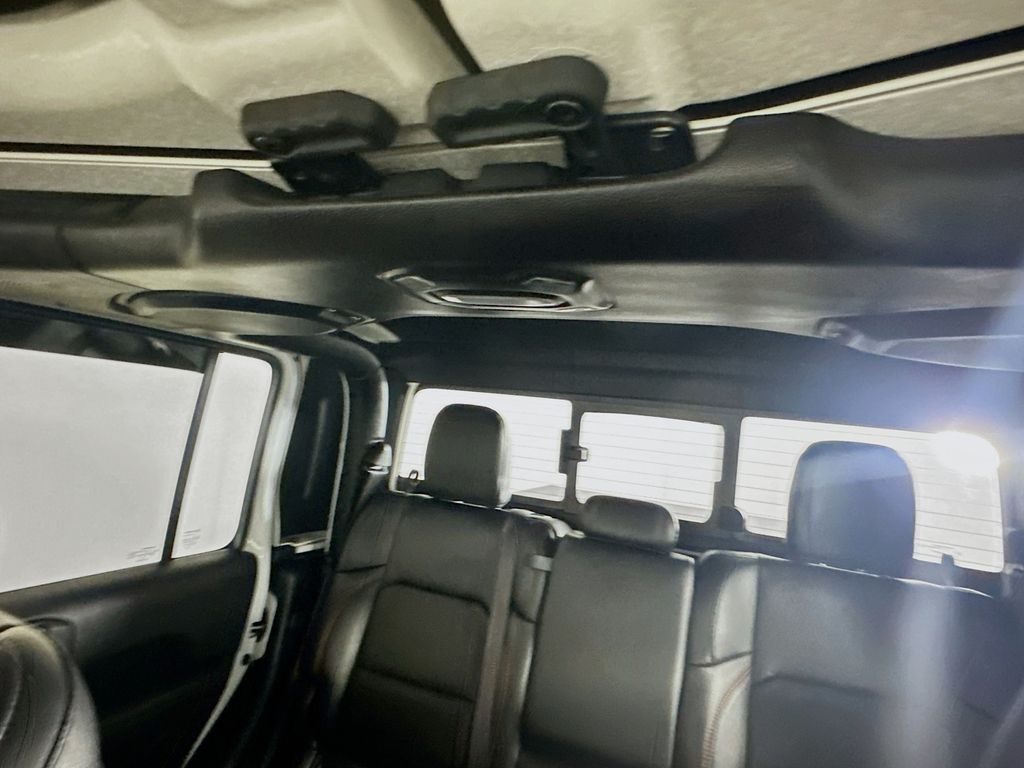 Used 2021 White Jeep Mojave image 20