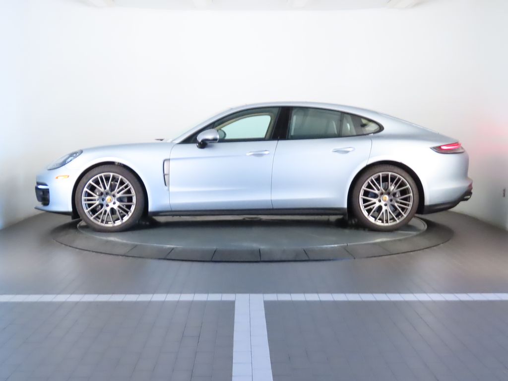 Thumbnail: 2023 Porsche Panamera - 2