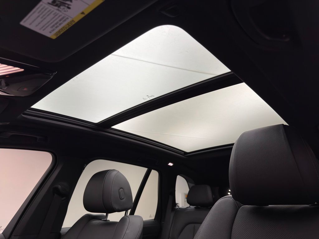 Thumbnail: 2022 BMW X5 - 9