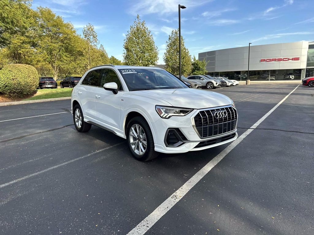 /2025 Audi Q3