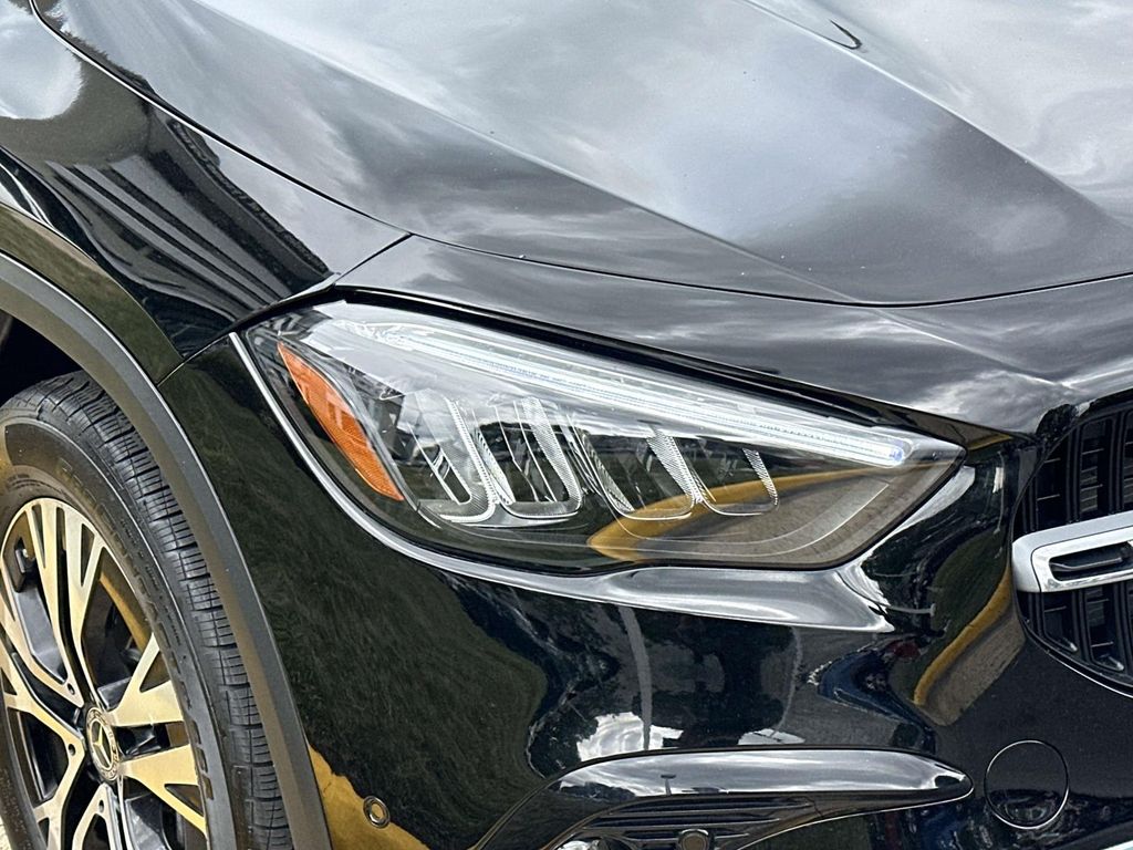 Thumbnail: 2025 Mercedes-Benz GLA - 4