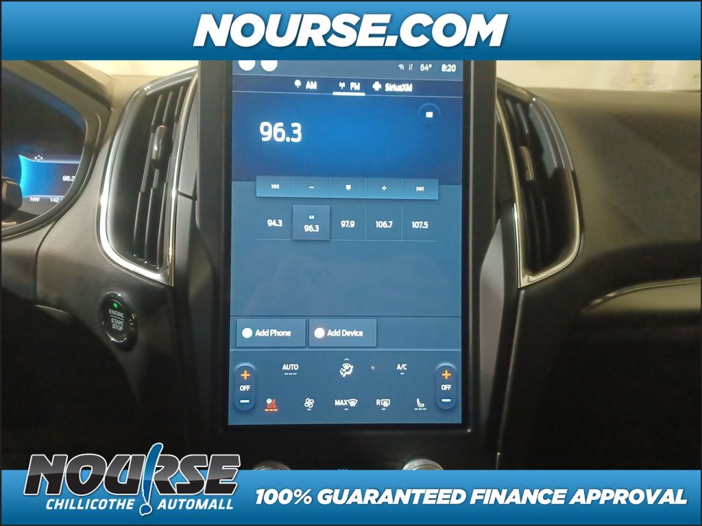 2022 Ford Edge Titanium photo