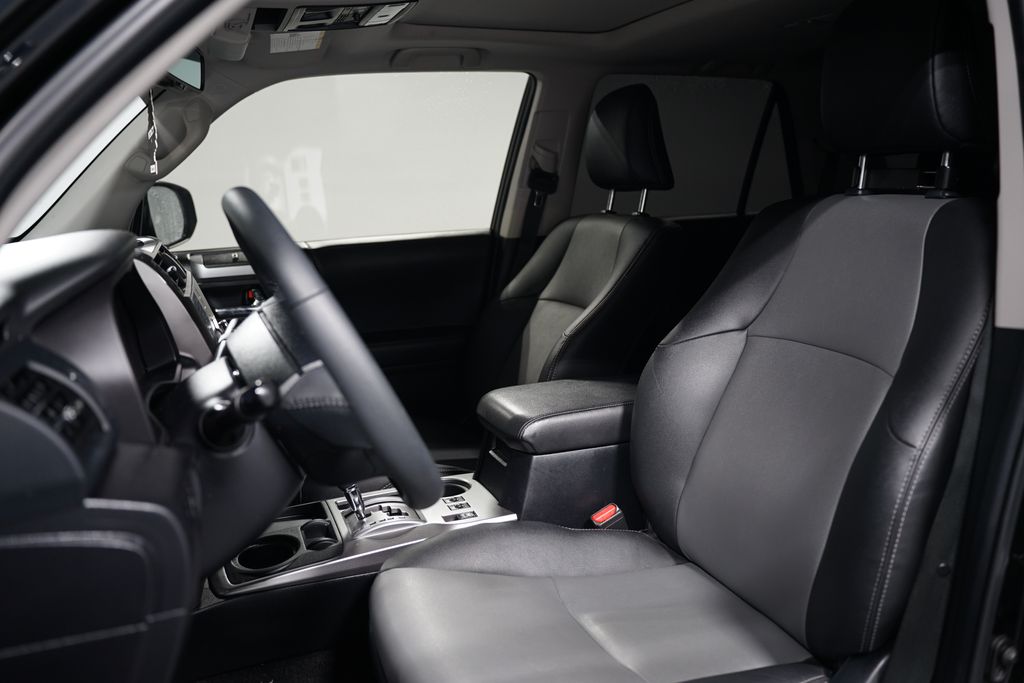 2021 Toyota 4Runner SR5 6