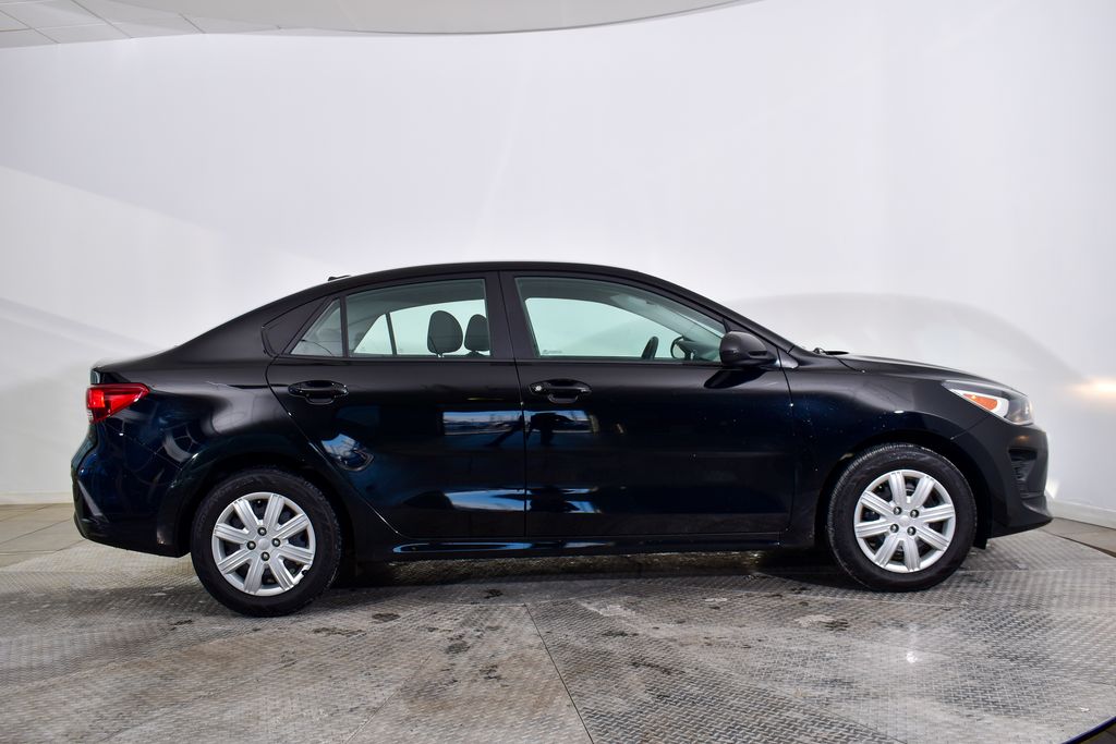 Thumbnail: 2023 Kia Rio - 6