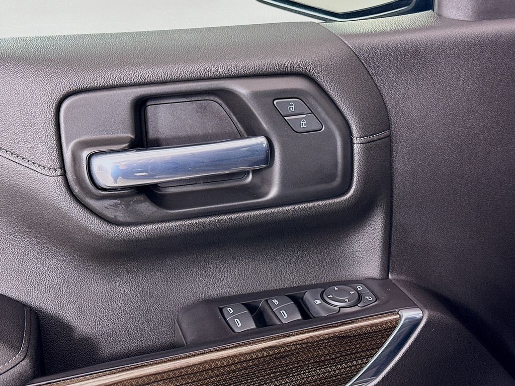 2020 Chevrolet Silverado 1500 LT 17
