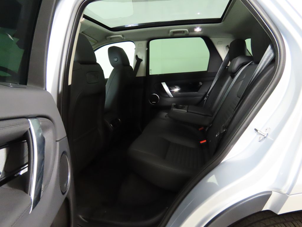 Thumbnail: 2024 Land Rover Discovery Sport - 22