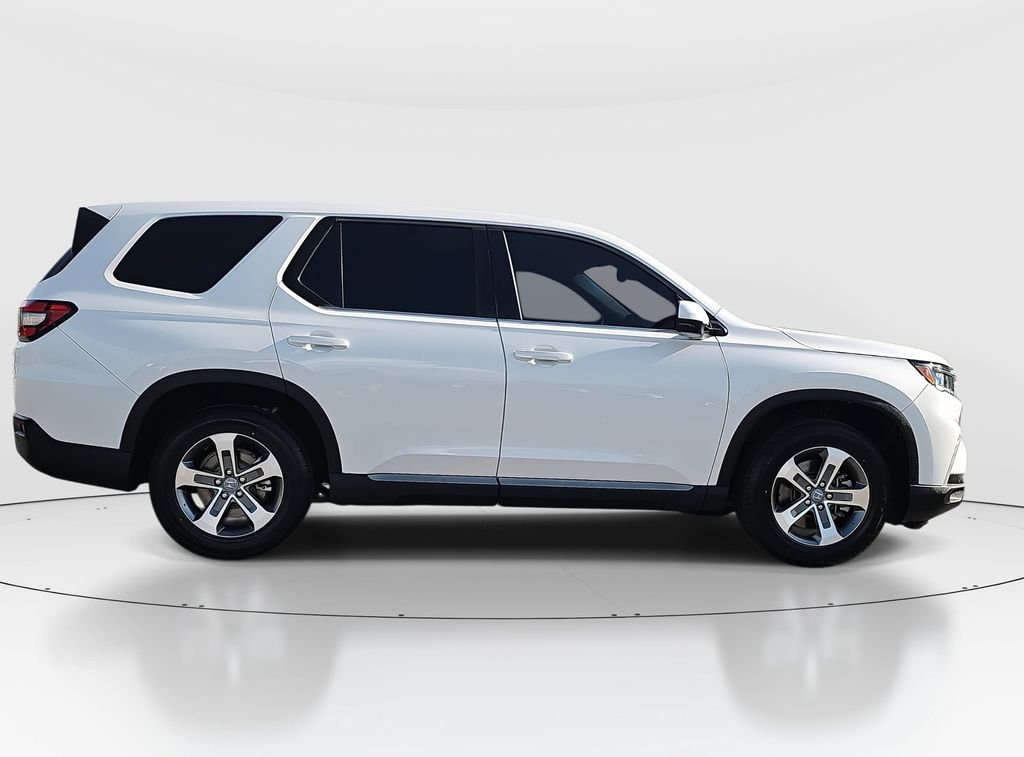 Used 2025 Honda Pilot SUV