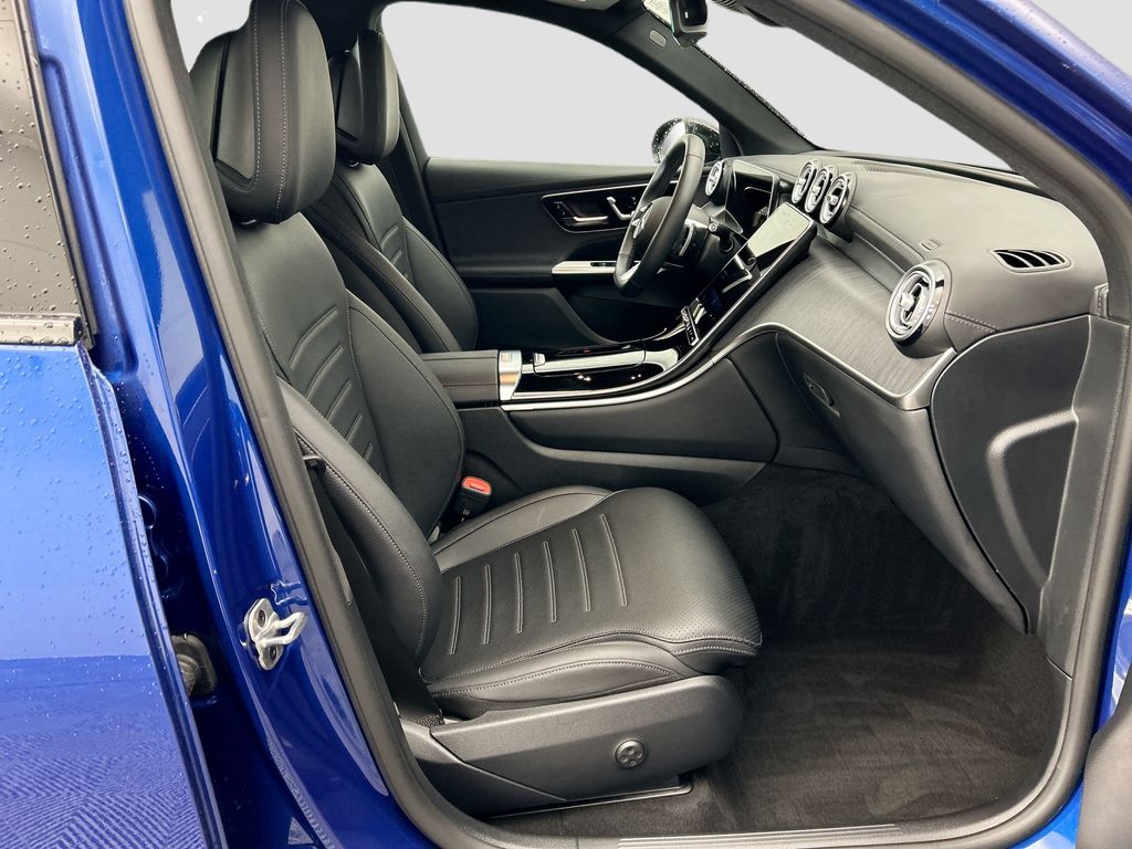 Thumbnail: 2025 Mercedes-Benz GLC - 19