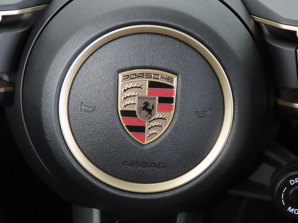 Thumbnail: 2025 Porsche Taycan - 20