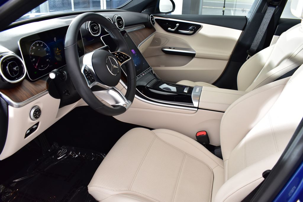 Thumbnail: 2025 Mercedes-Benz C-Class - 13