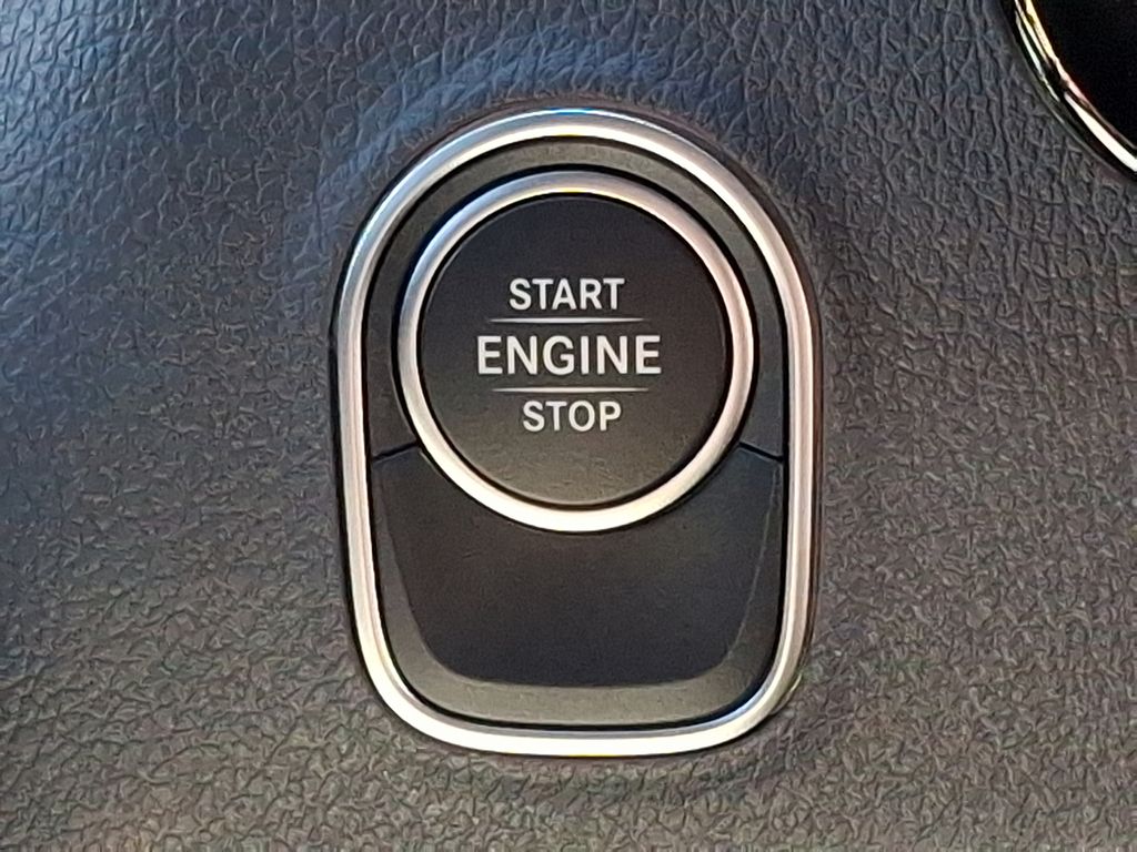 Thumbnail: 2025 Mercedes-Benz Sprinter - 18