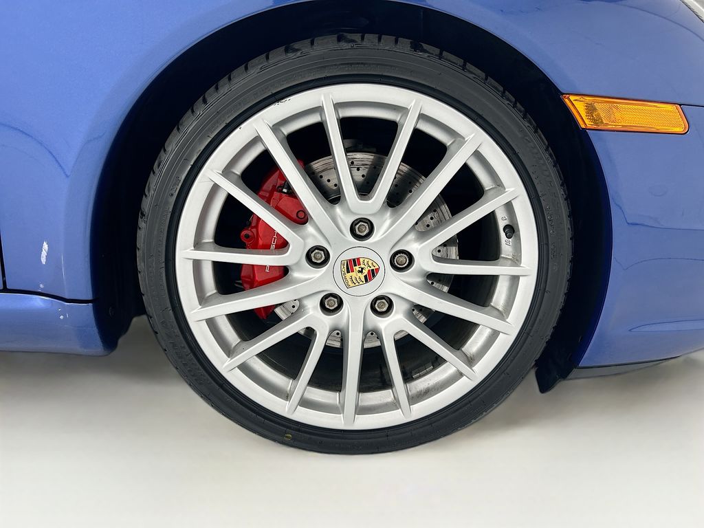 Thumbnail: 2006 Porsche 911 - 27