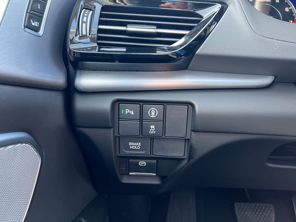 Thumbnail: 2026 Acura RDX - 17