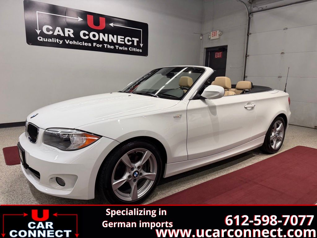 Alpine White 2012 BMW 1 Series Convertible Rear-Wheel Drive 6-Speed Automatic