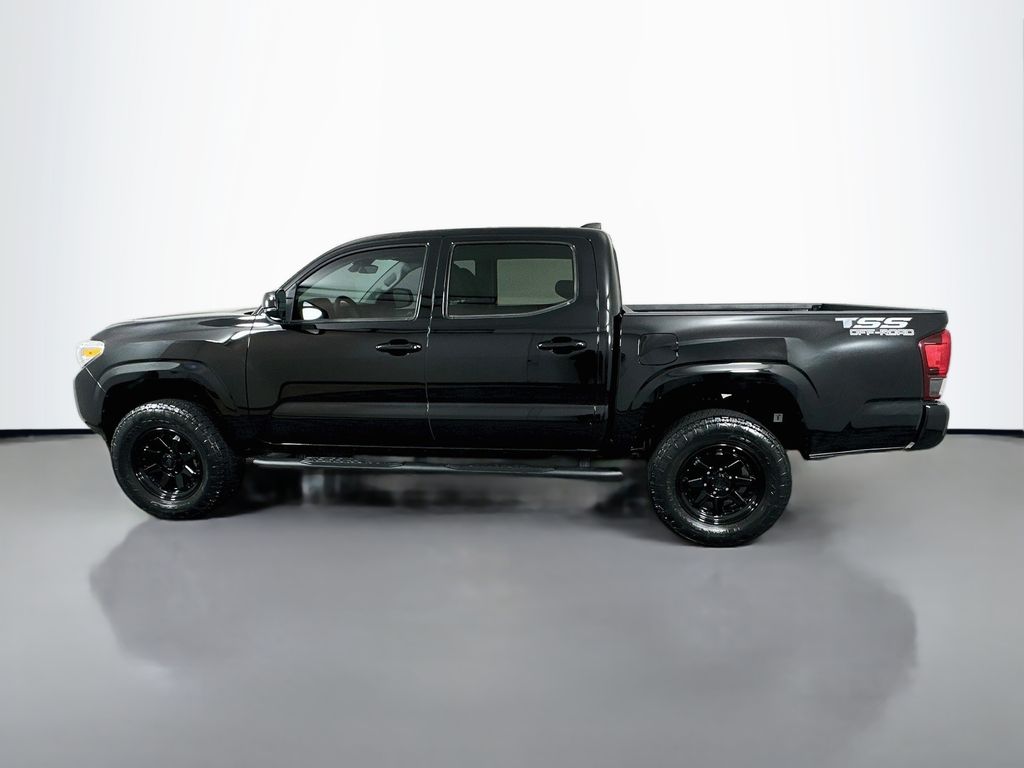 Thumbnail: 2023 Toyota Tacoma - 8