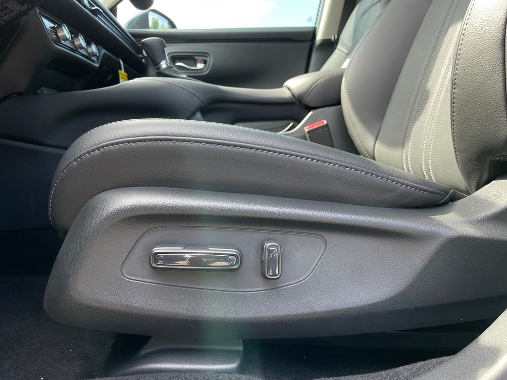 Thumbnail: 2027 Honda HR-V - 25