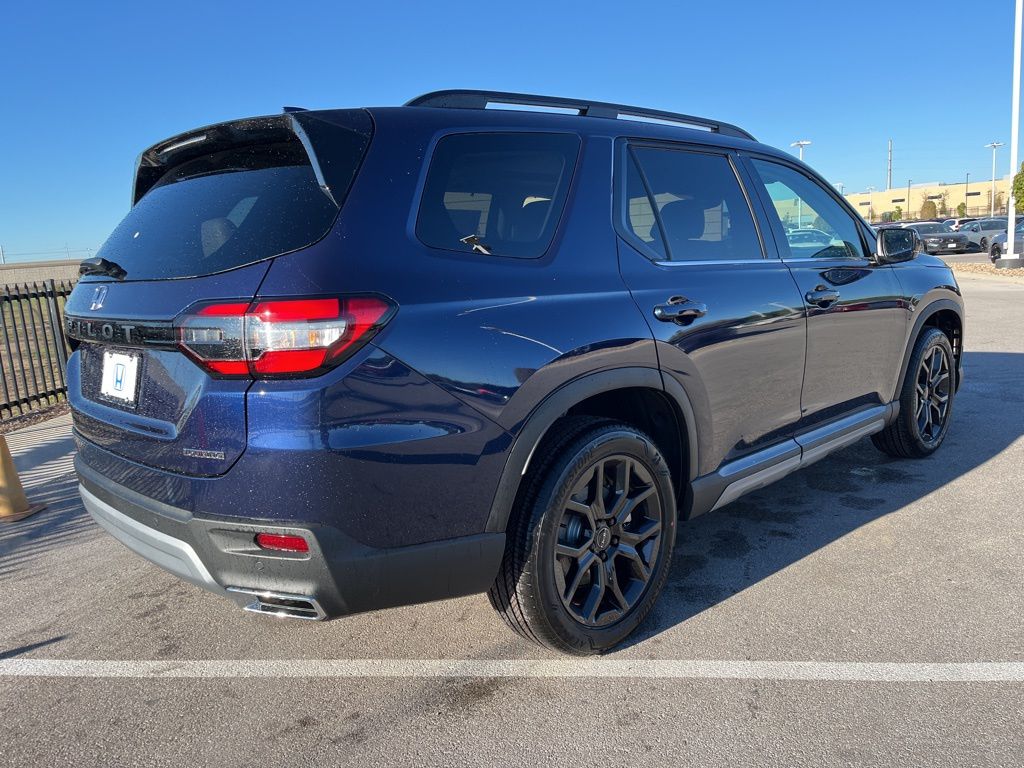 Thumbnail: 2025 Honda Pilot - 3