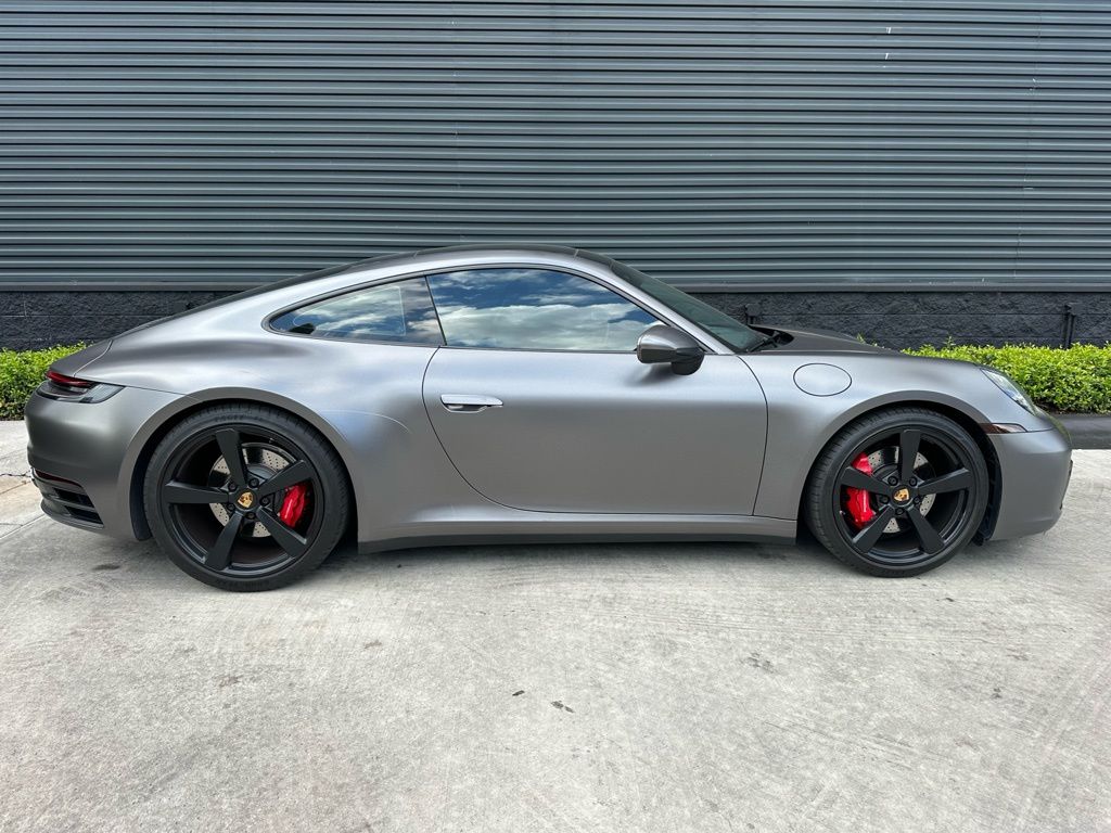 Thumbnail: 2020 Porsche 911 - 10