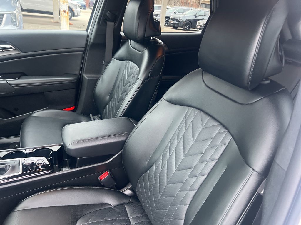2023 Kia Sportage X-Line photo