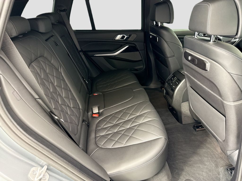 Thumbnail: 2024 BMW X5 - 21