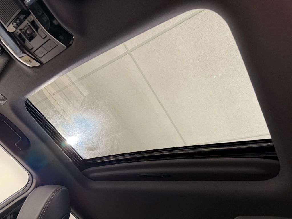 Thumbnail: 2026 Toyota Land Cruiser - 18