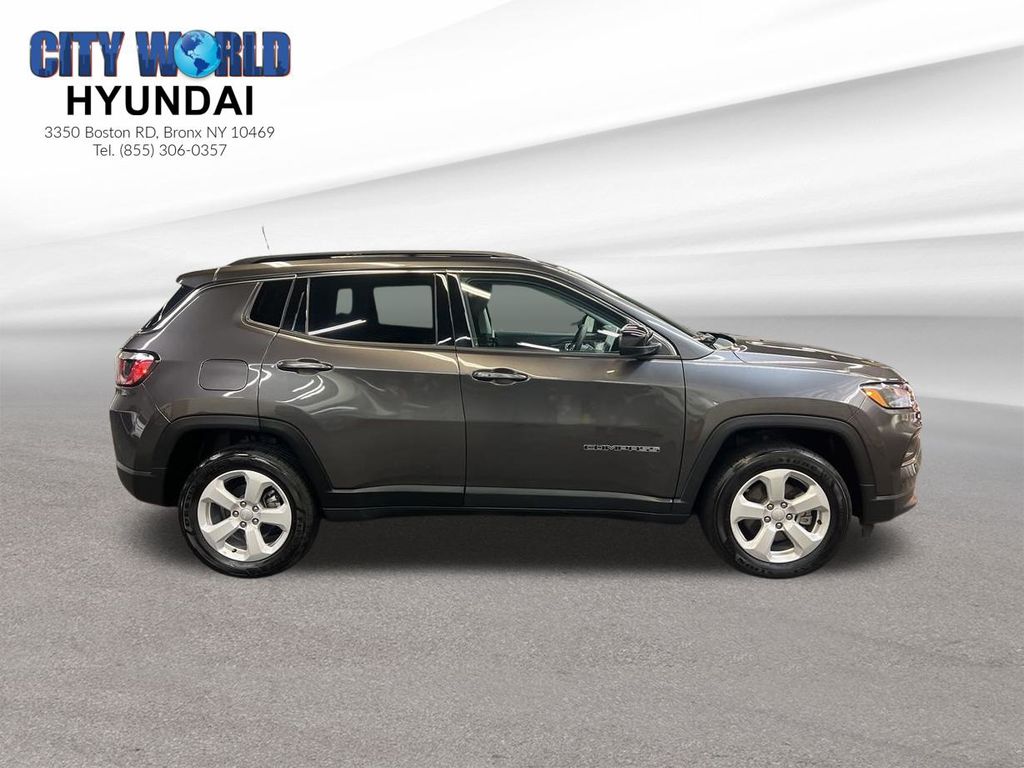 2022 Jeep Compass Latitude 6