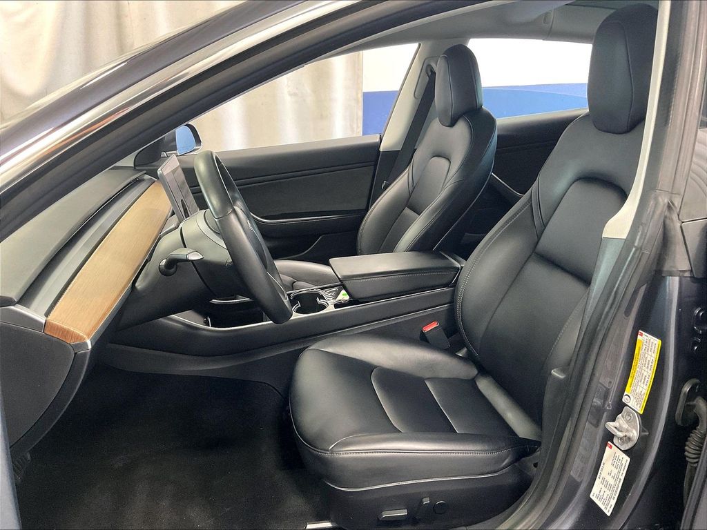 2018 Tesla Model 3 — photo 10