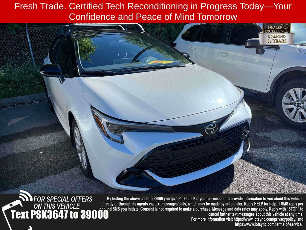 White 2026 Toyota Corolla Hatchback SE FWD Hatchback Front-Wheel Drive Continuously Variable Transmission