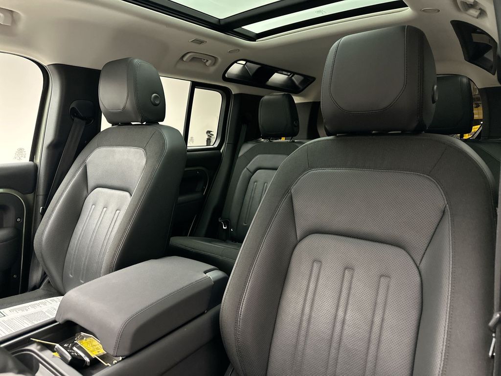 Thumbnail: 2021 Land Rover Defender - 10