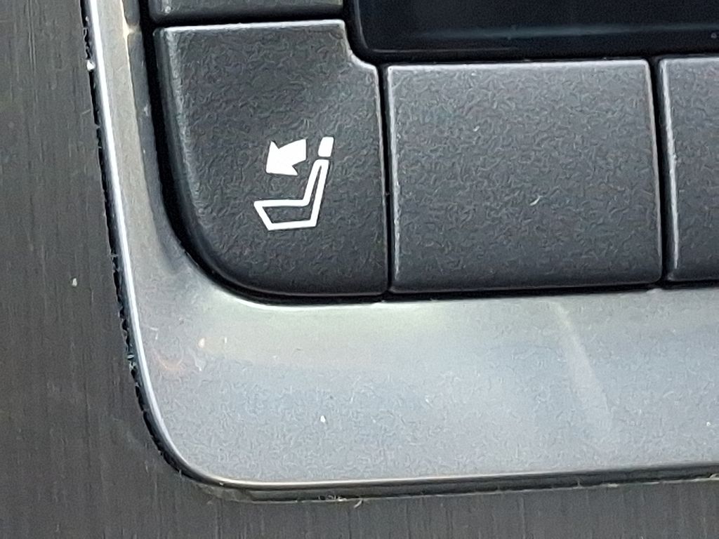 Thumbnail: 2013 Volvo S60 - 25