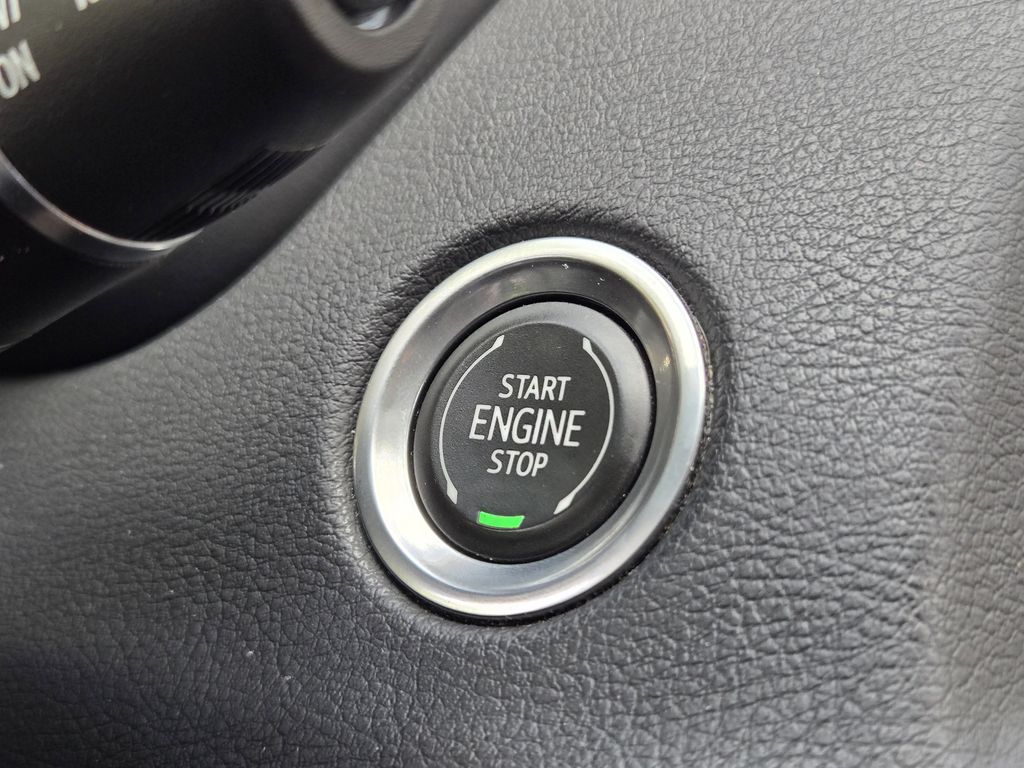 used 2021 Cadillac XT4 car, priced at $22,841