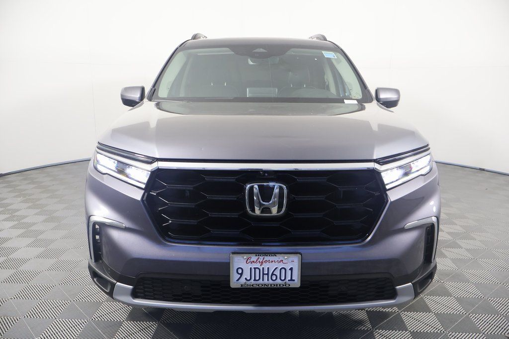 Thumbnail: 2023 Honda Pilot - 2