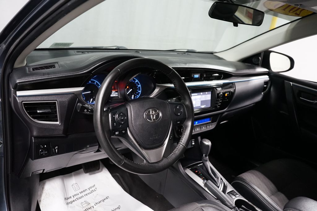 Thumbnail: 2016 Toyota Corolla - 11