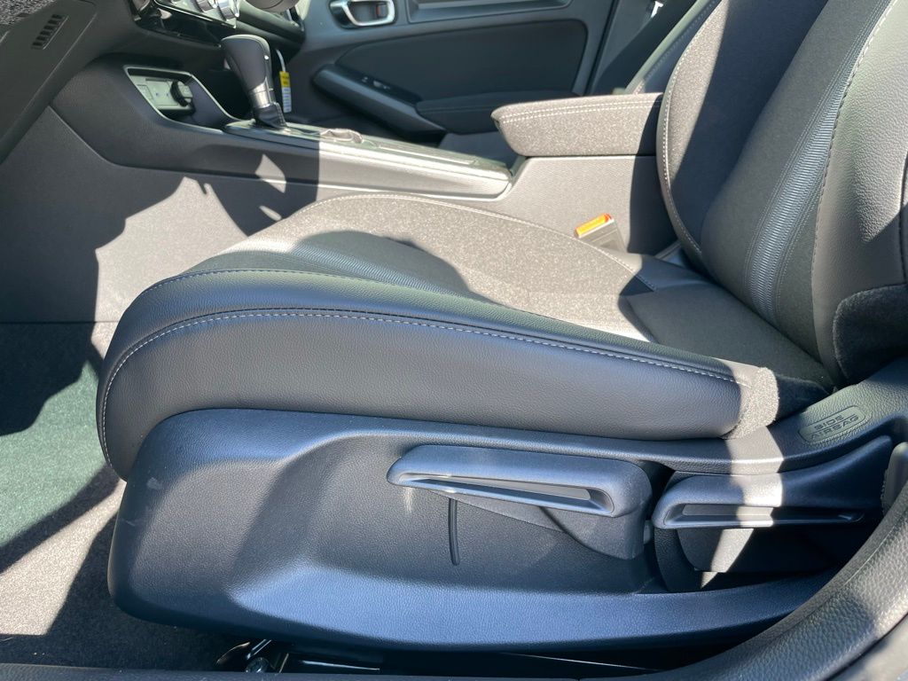 2025 Honda Civic Sport 23