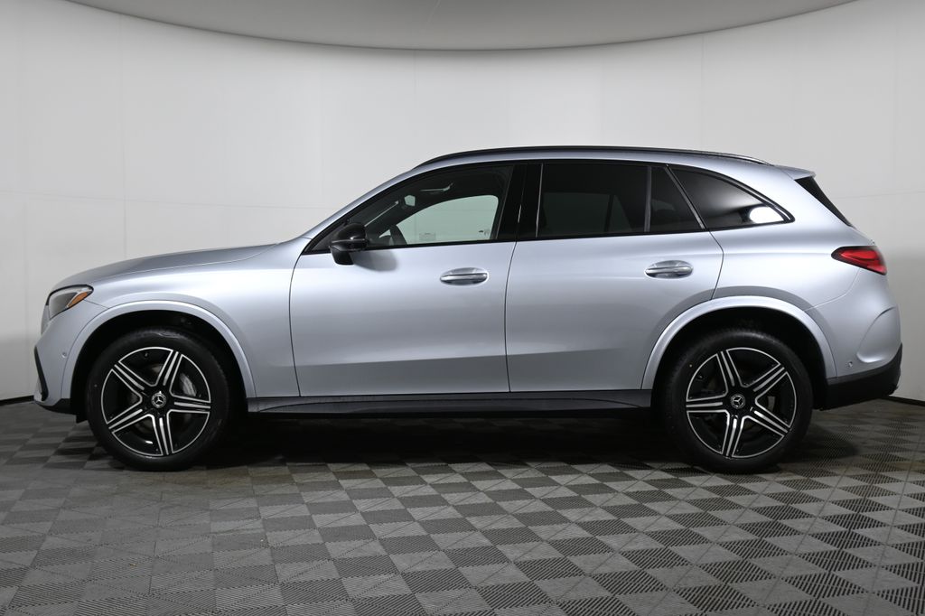 Thumbnail: 2026 Mercedes-Benz GLC - 2