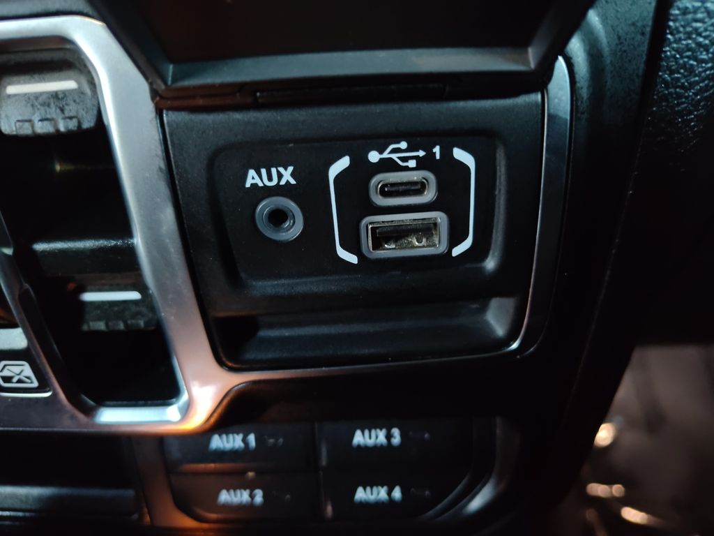 Used Car 2021 Jeep Gladiator  Sport For Sale Under $30,000 In Austin, Texas