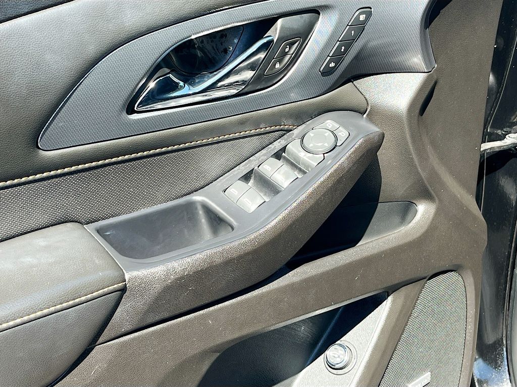Used 2021 Black Chevrolet Premier image 18