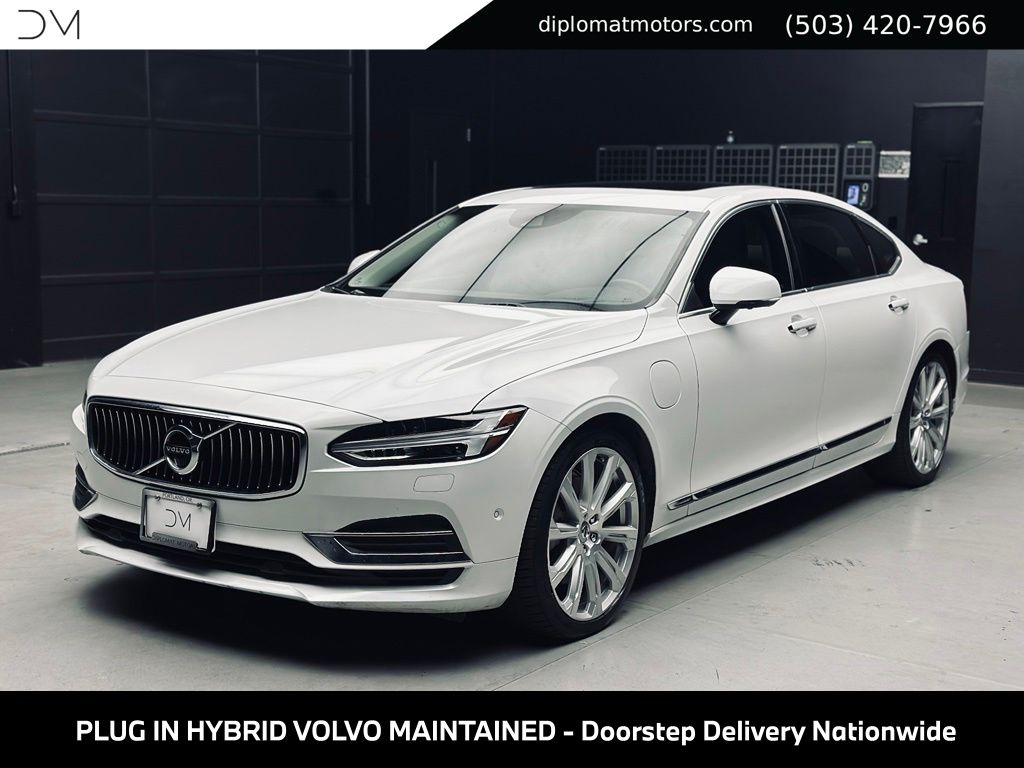 Crystal White 2019 Volvo S90 Sedan All-Wheel Drive Automatic