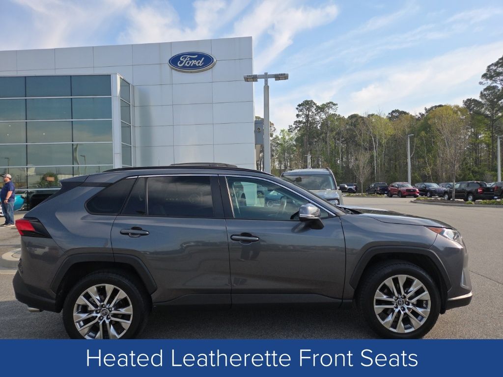 2019 Toyota RAV4 XLE Premium