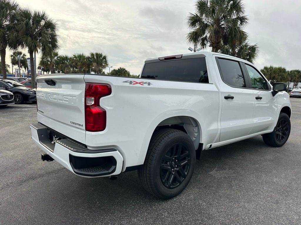 2024 Chevrolet Silverado 1500 Custom 8