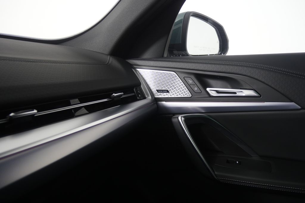 Thumbnail: 2025 BMW X2 - 29