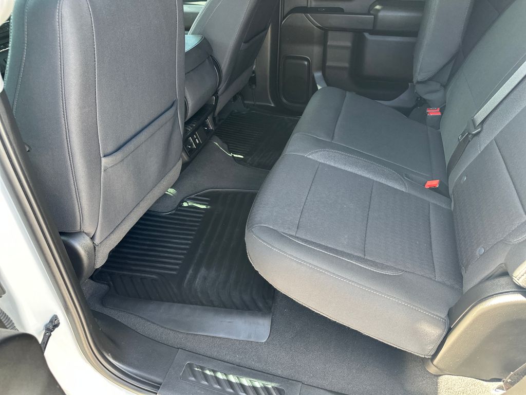 Used 2024 White Chevrolet Custom image 37